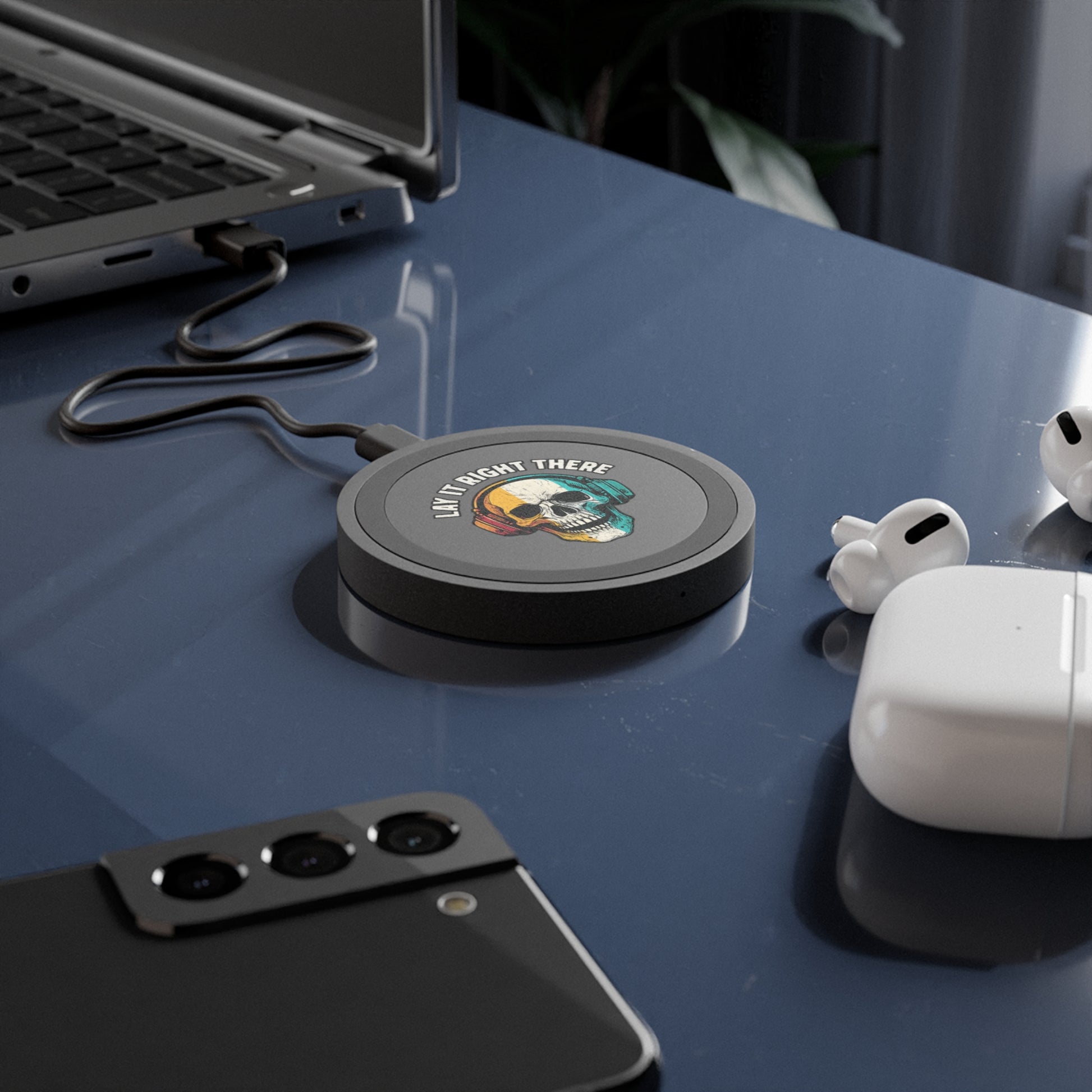 Lay It Right There Skull Wireless Charging Pad