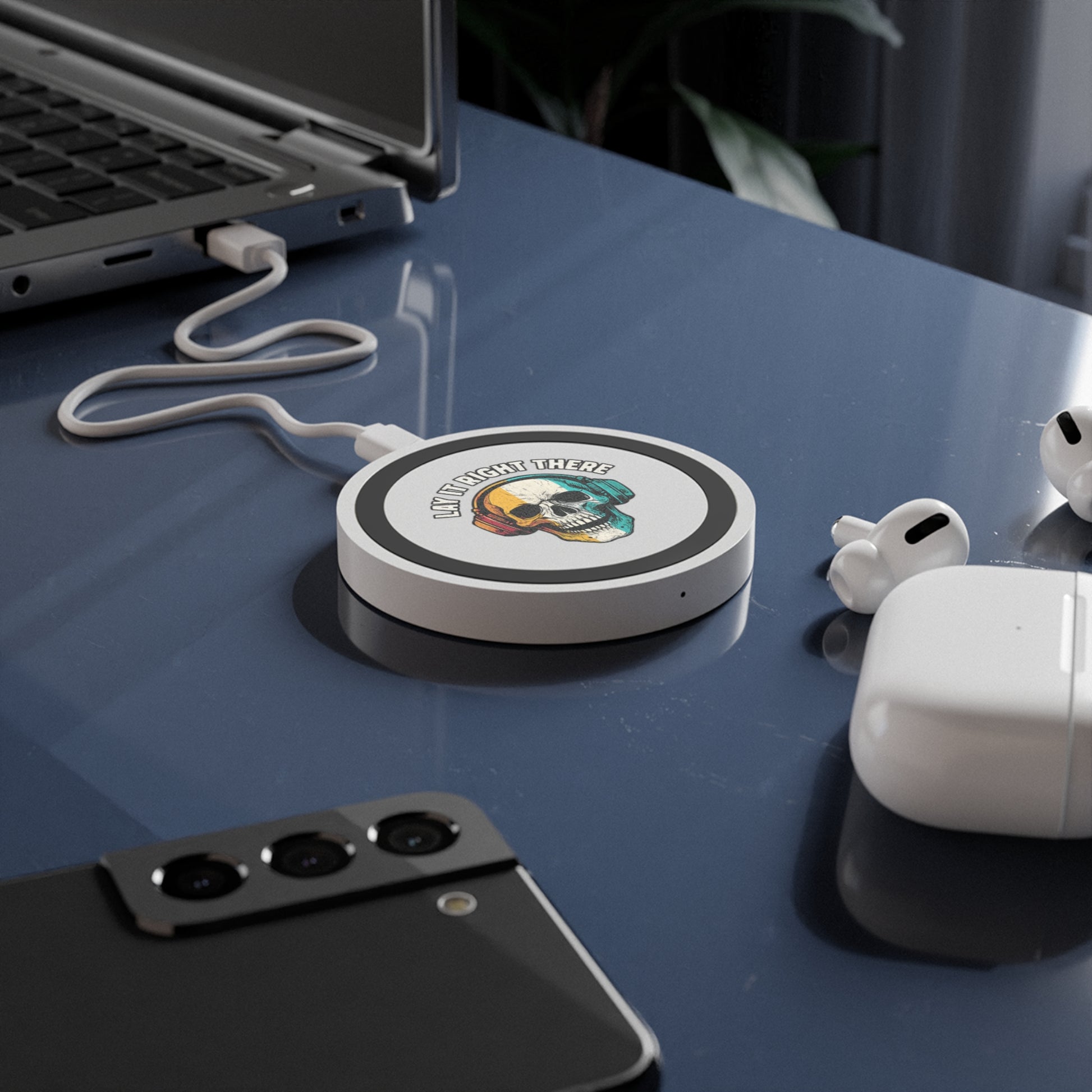 Lay It Right There Skull Wireless Charging Pad