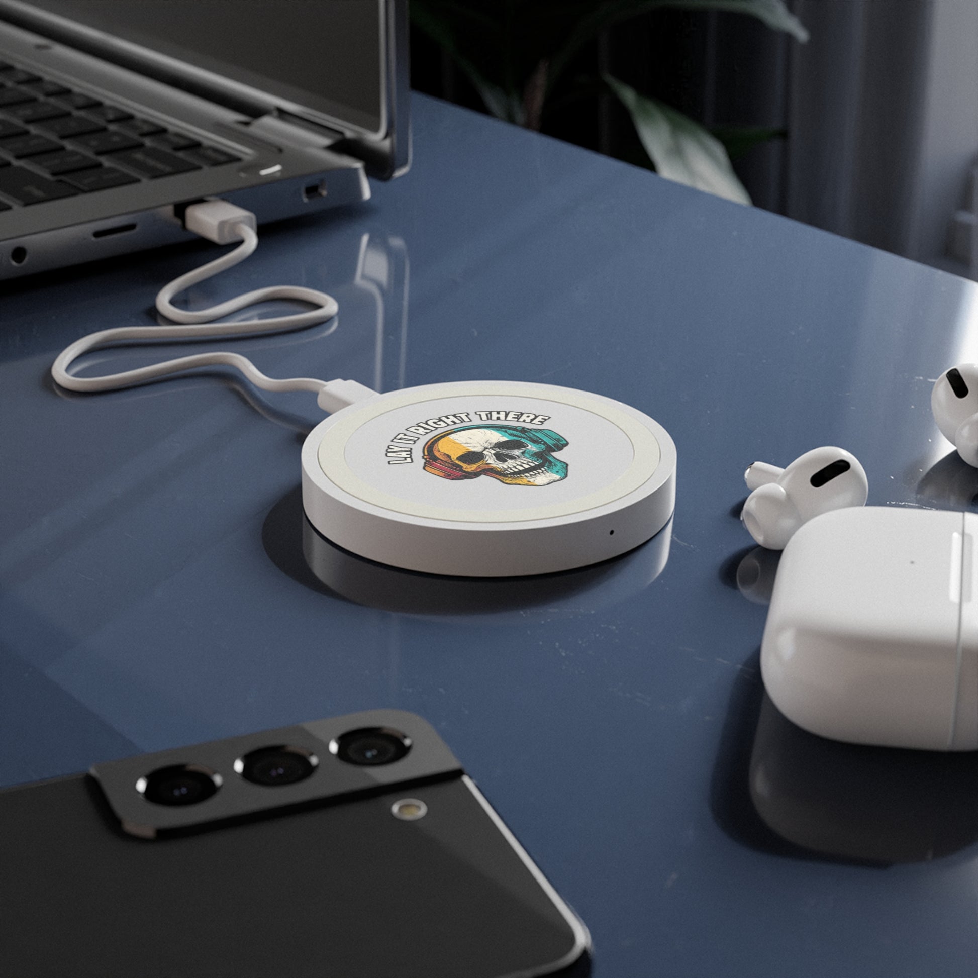 Lay It Right There Skull Wireless Charging Pad